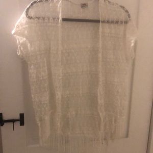 Sleeveless lace blouse